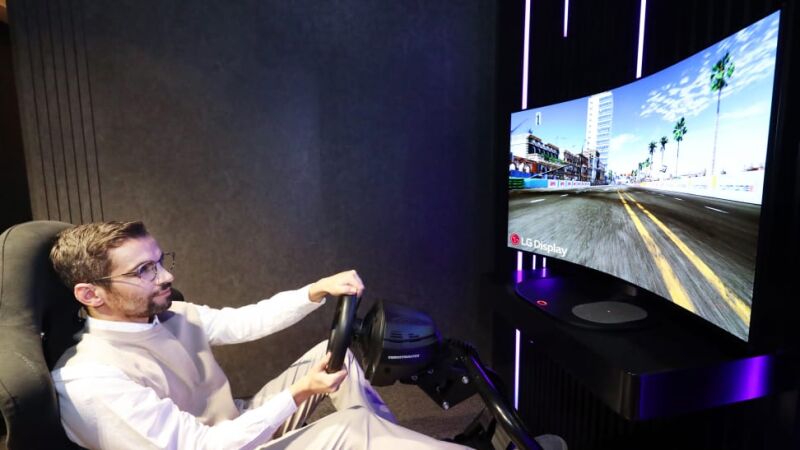 LG-Display-48-inch-Bendable-Cinematic-Sound-OLED-at-CES-2021